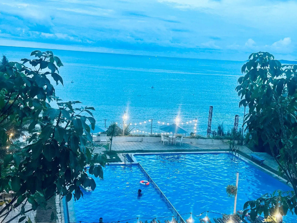 Rubeach Hotel & Resort