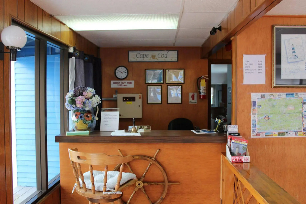 Dennisport Surf Club Boutique Hotel