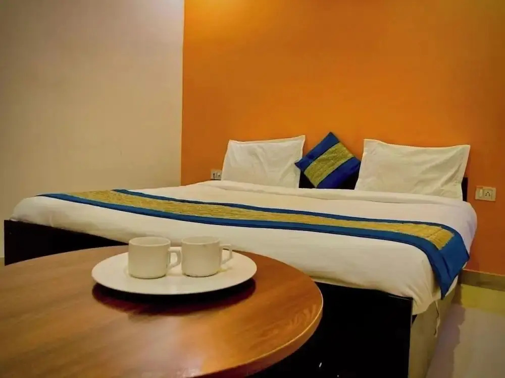 Diamond Star Hotel