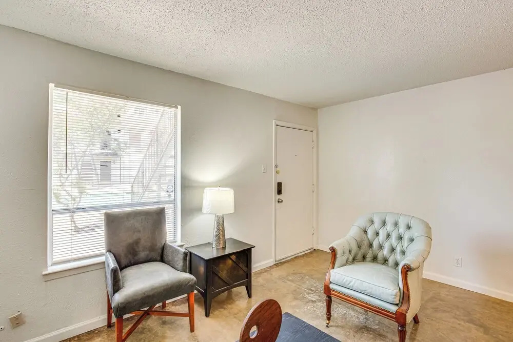 Dallas Condo in Walkable Knox Street District!