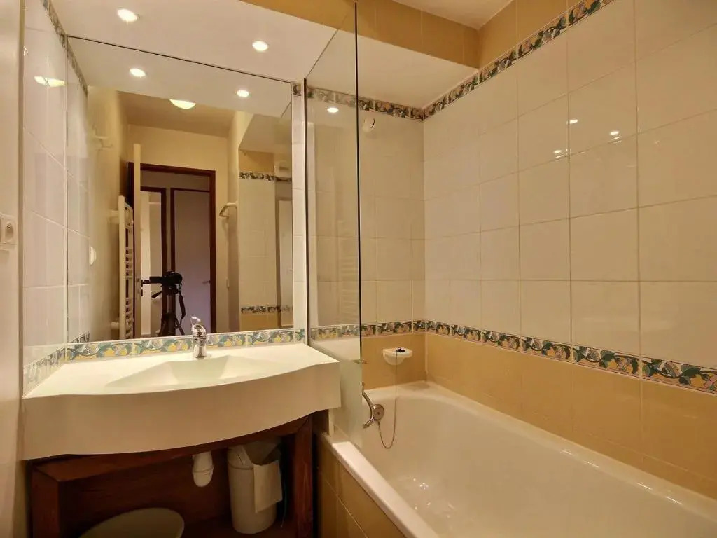 Appartement Plagne Soleil, 3 pièces, 6 personnes - FR-1-455-58