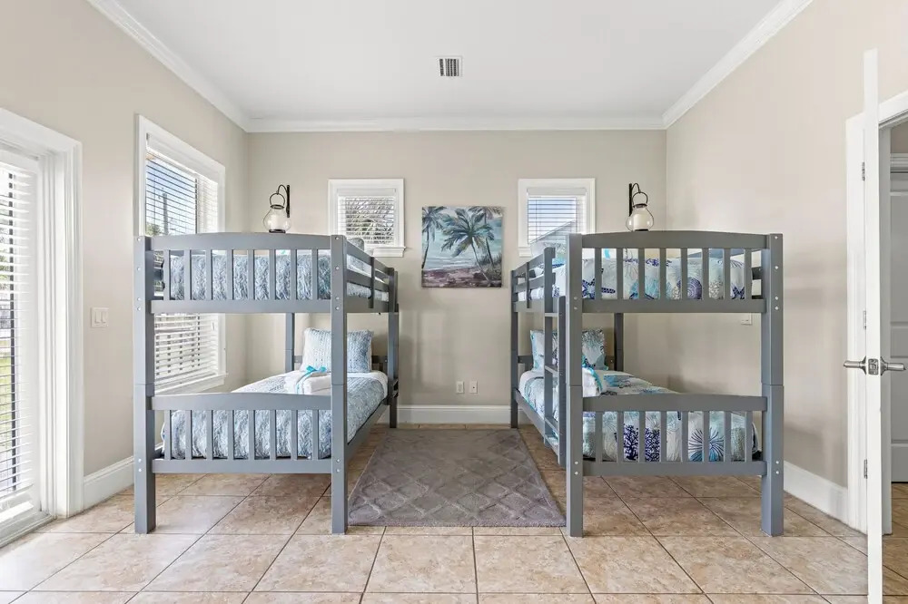 Gulf View Balconies! 3 Story Townhome With 4 Bedrooms, 4 Bathrooms! Sleeps 12