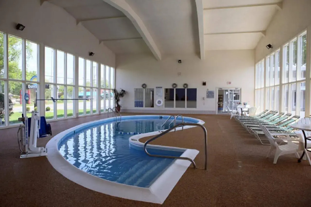 Days Inn by Wyndham - Cape Cod