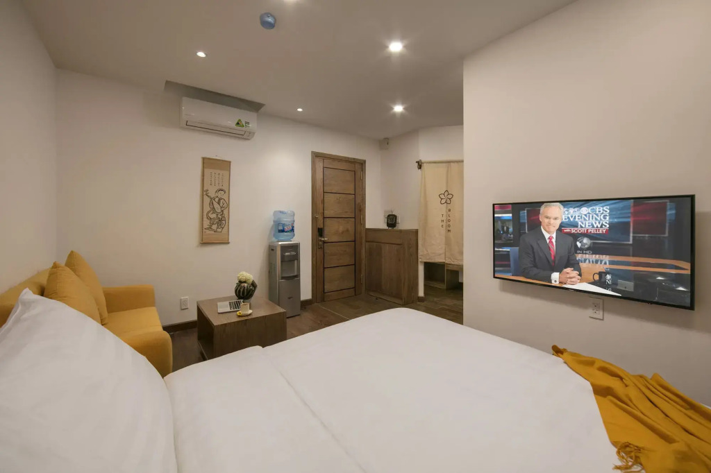 The Bloom Pham Viet Chanh - Modern Living Space in Saigon - A Top Choice for Western Travelers