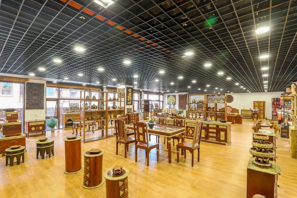 The 5th Meteorite Glory Hotel