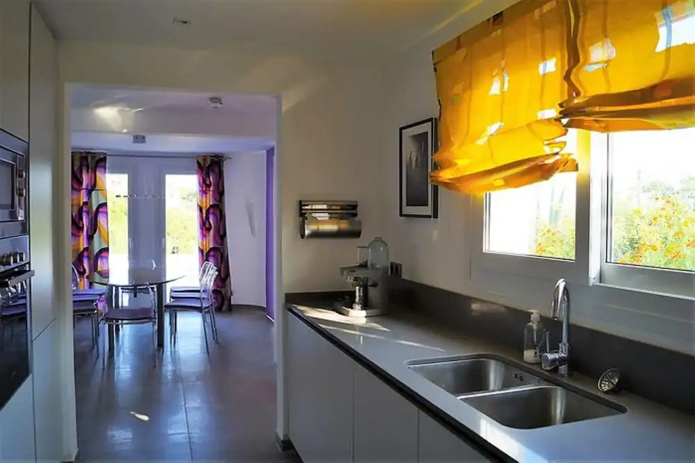 House - 3 Bedrooms with Pool and Sea views - 107932