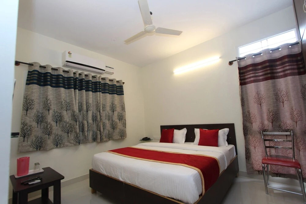 Green Land Suites