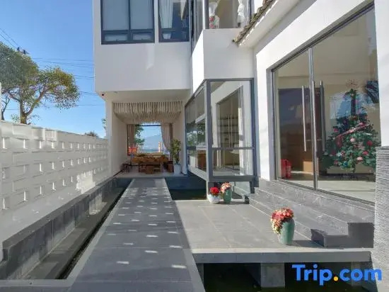 Dali · GuiTu Boyu · Modern Seaview Luxury Boutique Homestay (Xiahewan Wetland Branch)