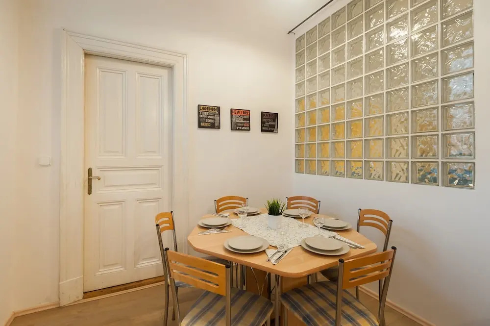 Na Smetance Apartments