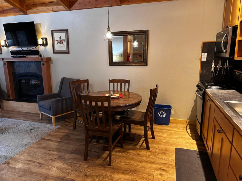 Chewuch Inn & Cabins