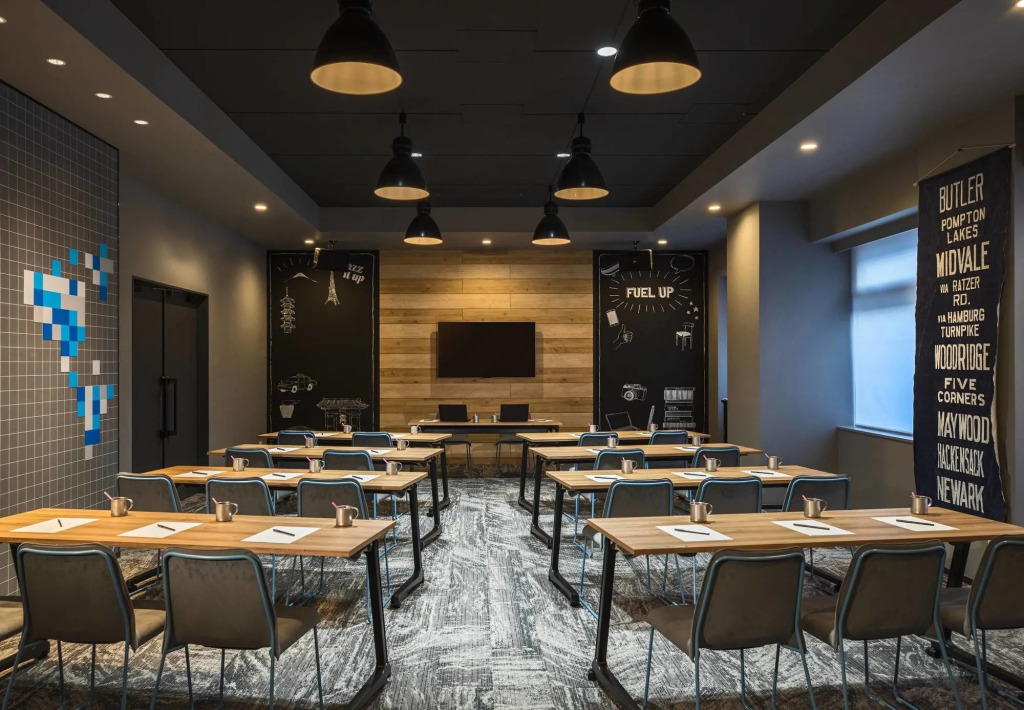 MOXY Tokyo Kinshicho