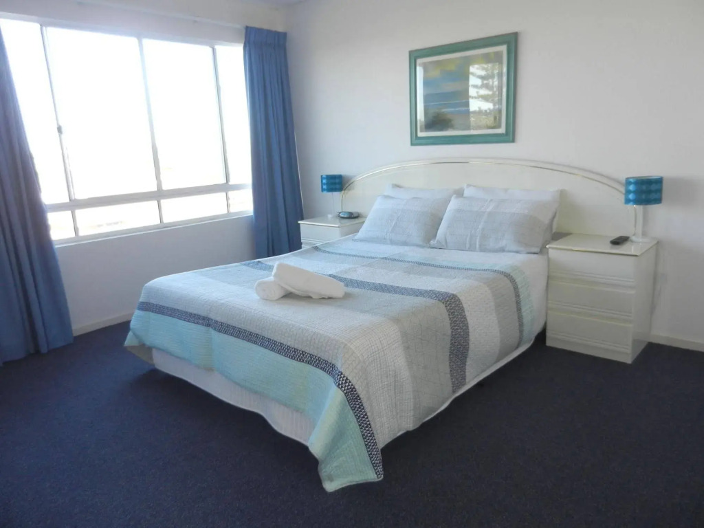 Beachside Resort Kawana Waters
