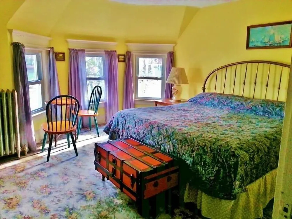 Harbor House Bed and Breakfast