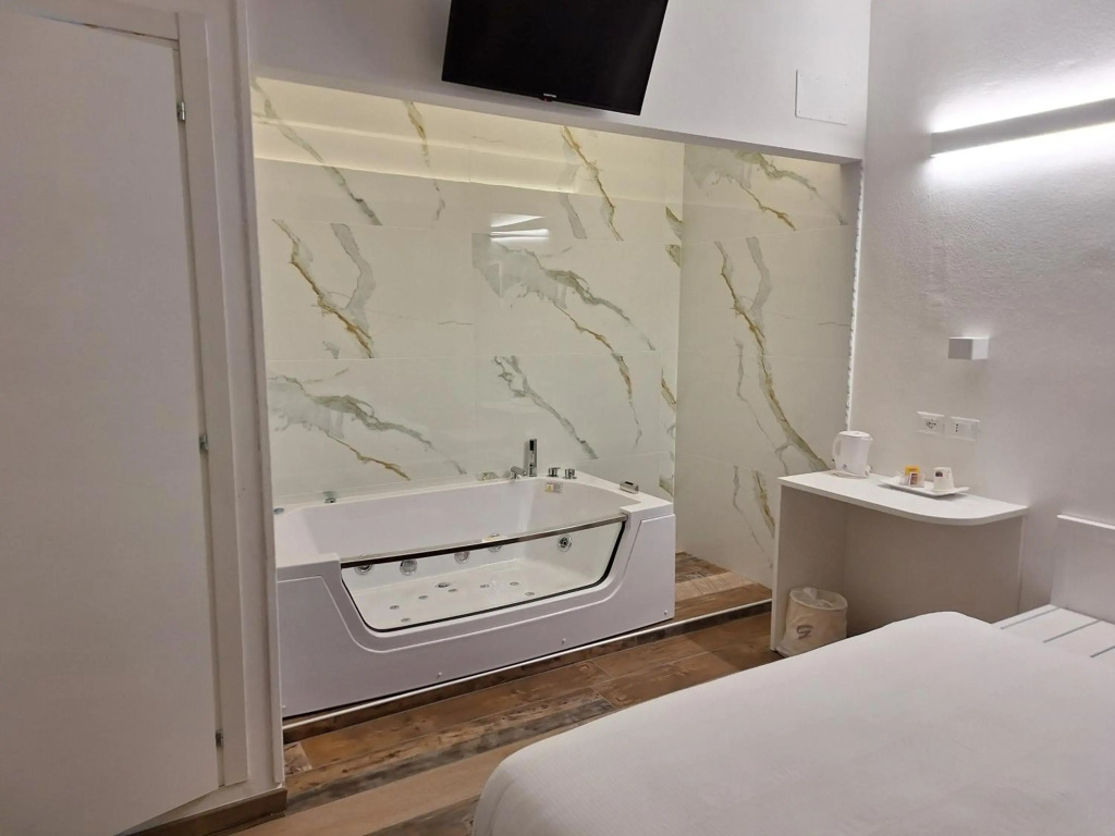 Hotel Holiday- Alla Finestrella
