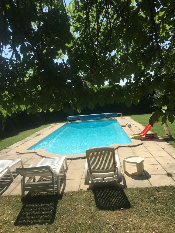 Chez Janie Hirst