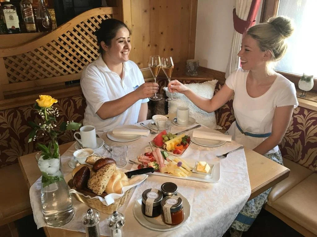 Hotel und Alpen Apartments - Bürglhöh