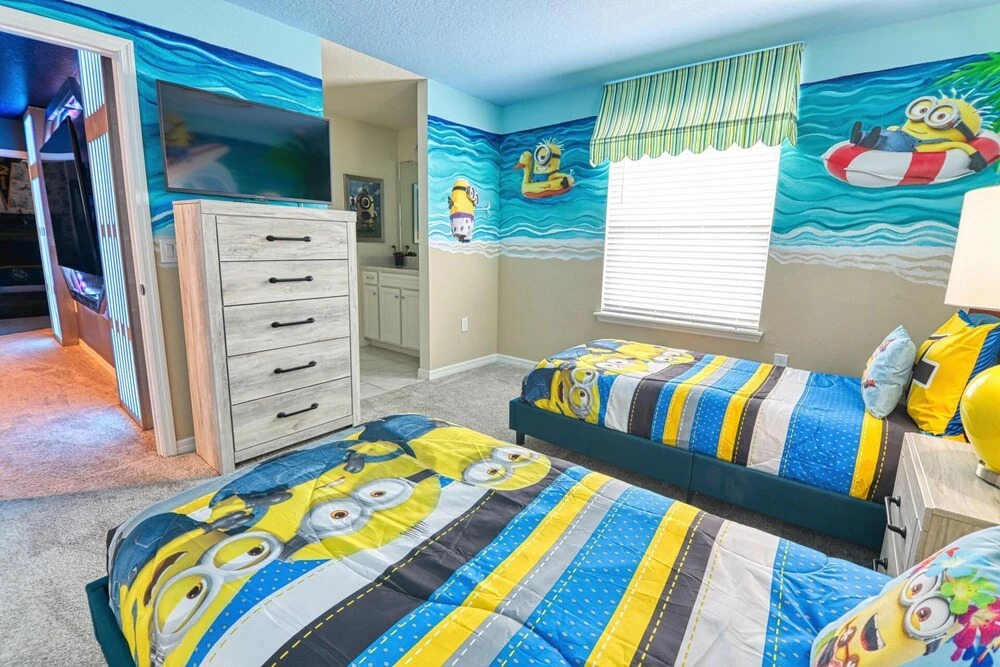 Elizabeth's Amazing Windsor Island Vacation Home