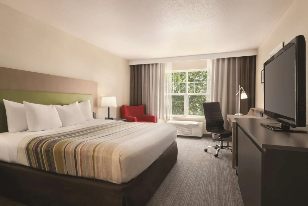 Country Inn & Suites by Radisson, Cottage Grove, MN