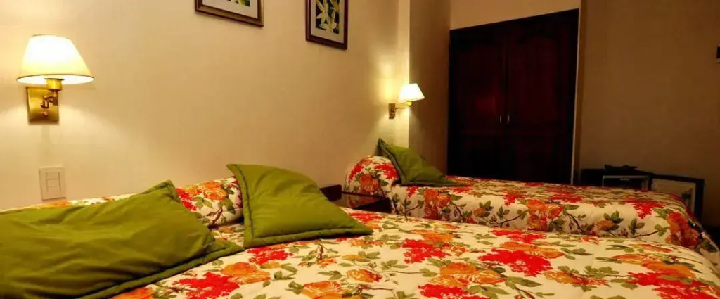Alexander Hotel