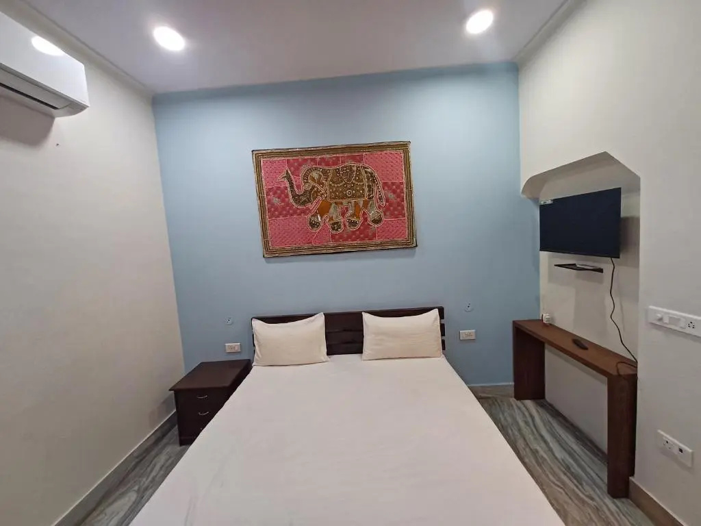 Natraj Palace