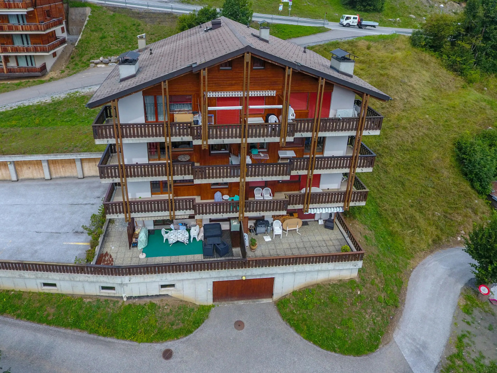 Apartment Hauts de Morthey No 33 by Interhome