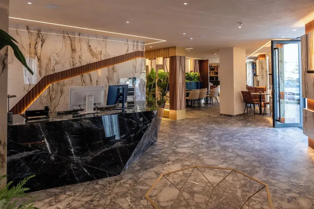 Mattis Hotel