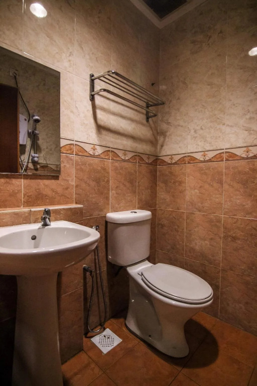 Rose Cottage Hotel Taman Daya