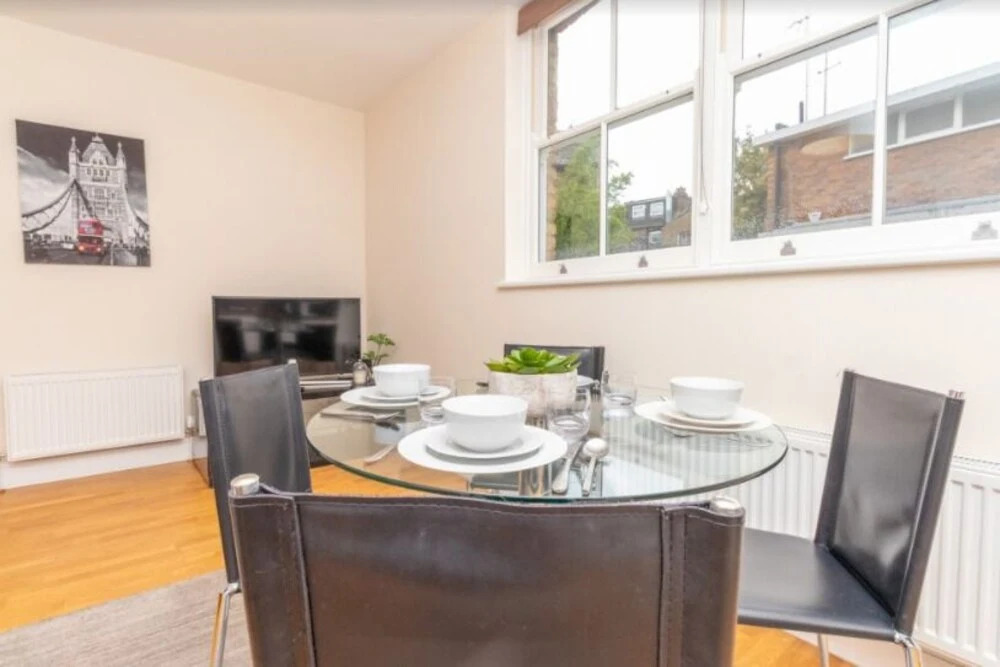 Luxurious 3 Double Bedroom Apartment Hammersmith