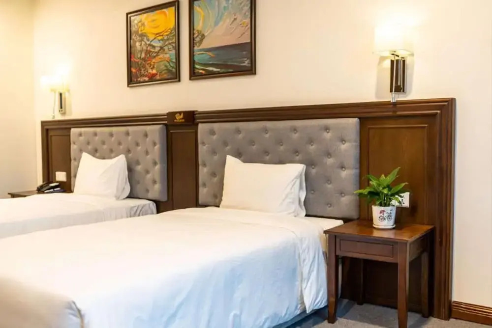 Peace Hotel Hạ Long