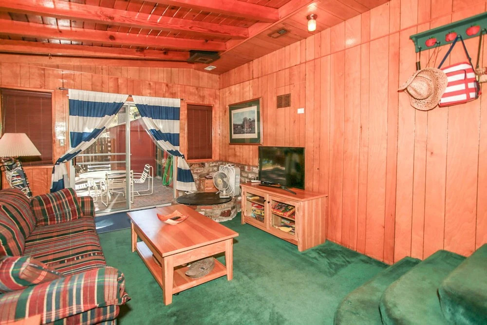 Barefoot Bungalow-1804 by Big Bear Vacations