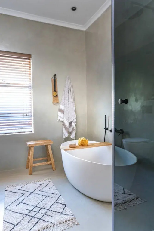 Relax in Style at this Stunning Villa in Camps Bay, Cape Town
