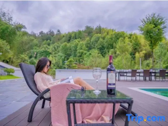 Anji Muse Language Parent Child River Tracing Pool Vacation Stay