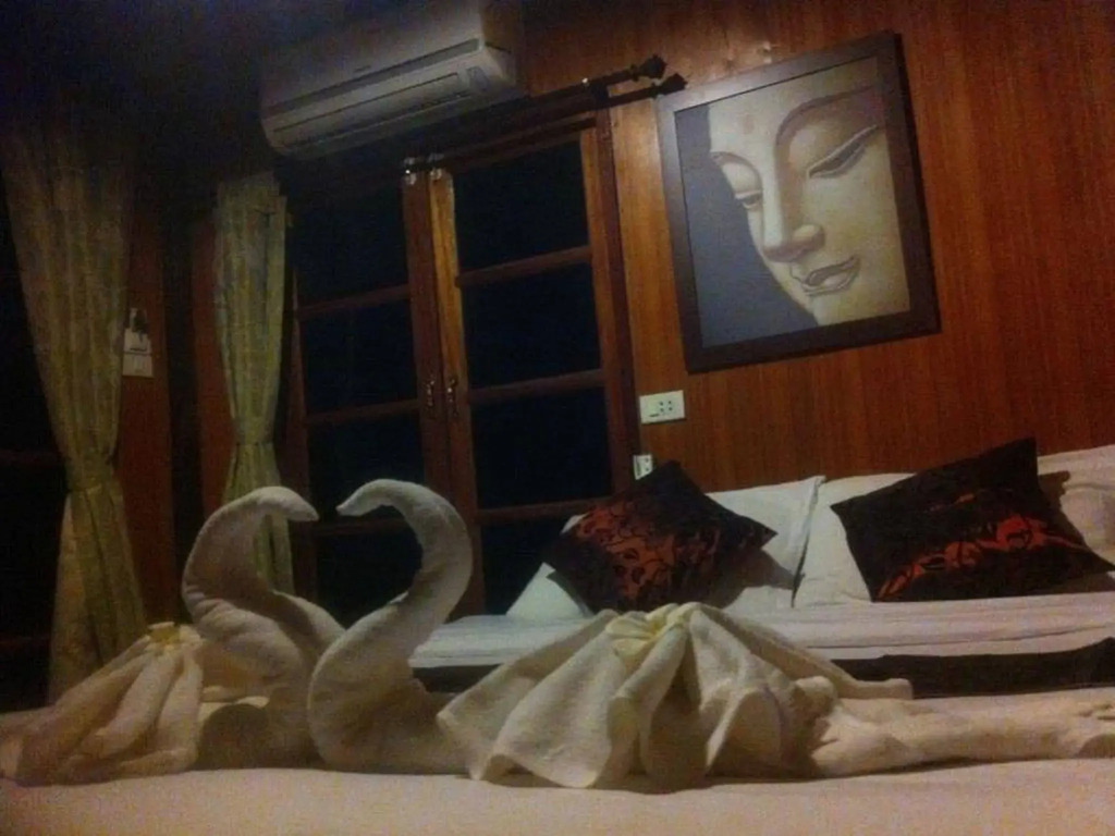 Lipe Sunset Forest Resort