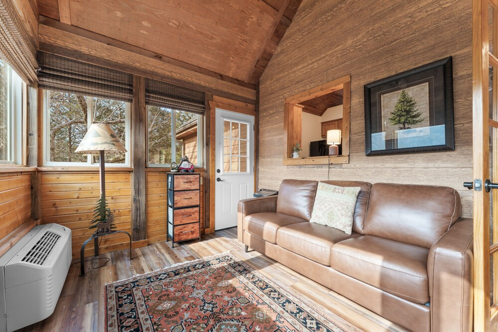 Sbl51 The Hunt Cabin At Stonebridge 2 Bedroom Cabin