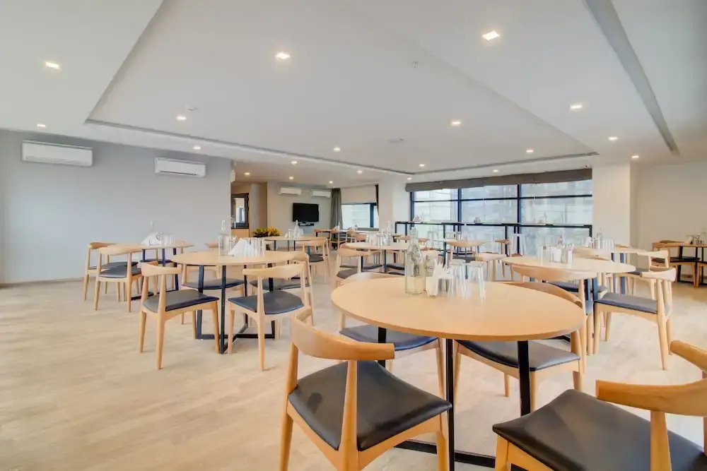 Hotel Alpha Centre by OYO Rooms
