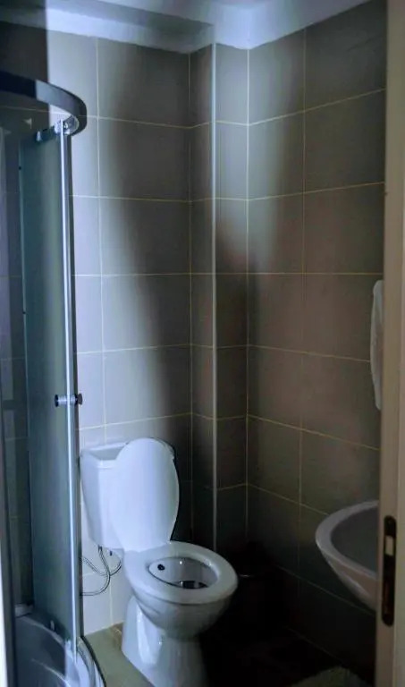 Central Girne Studio Flat with Rooftop Pool