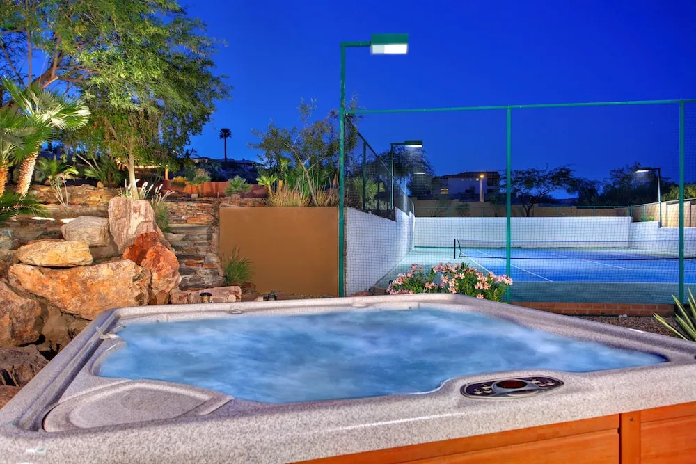 Resort-like w/ Tennis, Bocci, Golf & Games Galore!