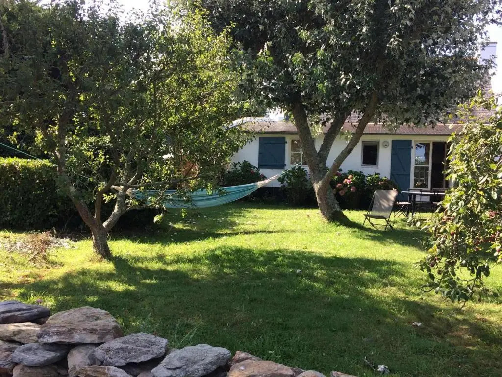 Maison indépendante avec joli jardin près de Le Palais - FR-1-418-15