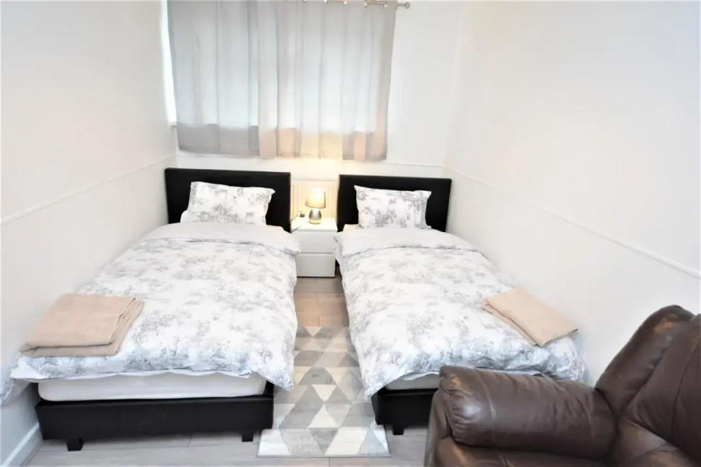 London Zone 1, 3bedroom Maisonette with a View (Adults Only)