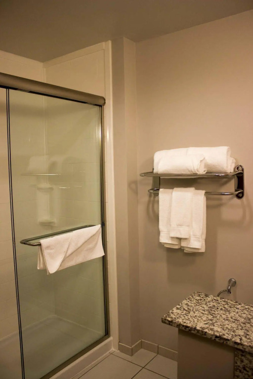 Holiday Inn Express and Suites Tahlequah by IHG