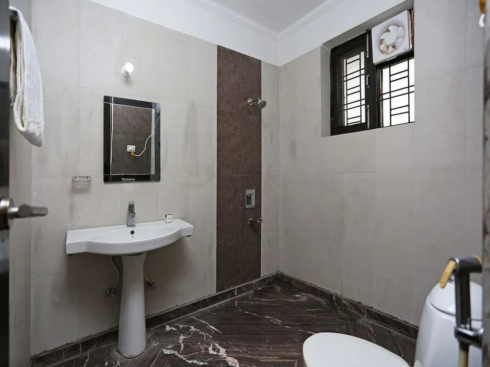 OYO 9274 Homey Stay Suites