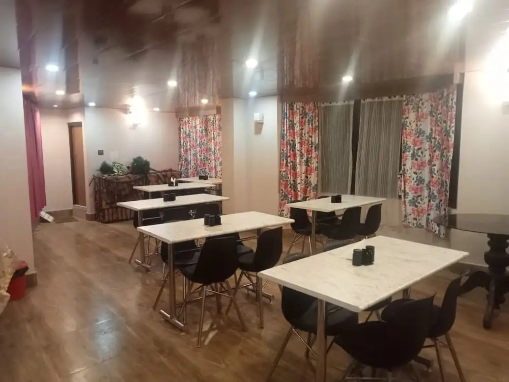 Hotel O-live Grand Darjeeling