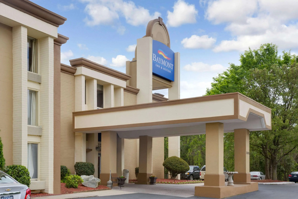 Отель Four Points by Sheraton Charlotte Airport