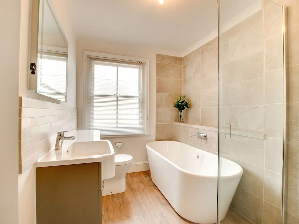 Chic Holiday Home in Swanage With Garden