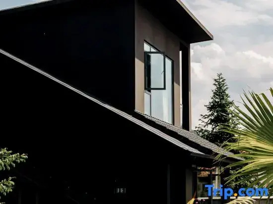 Houyi Homestay