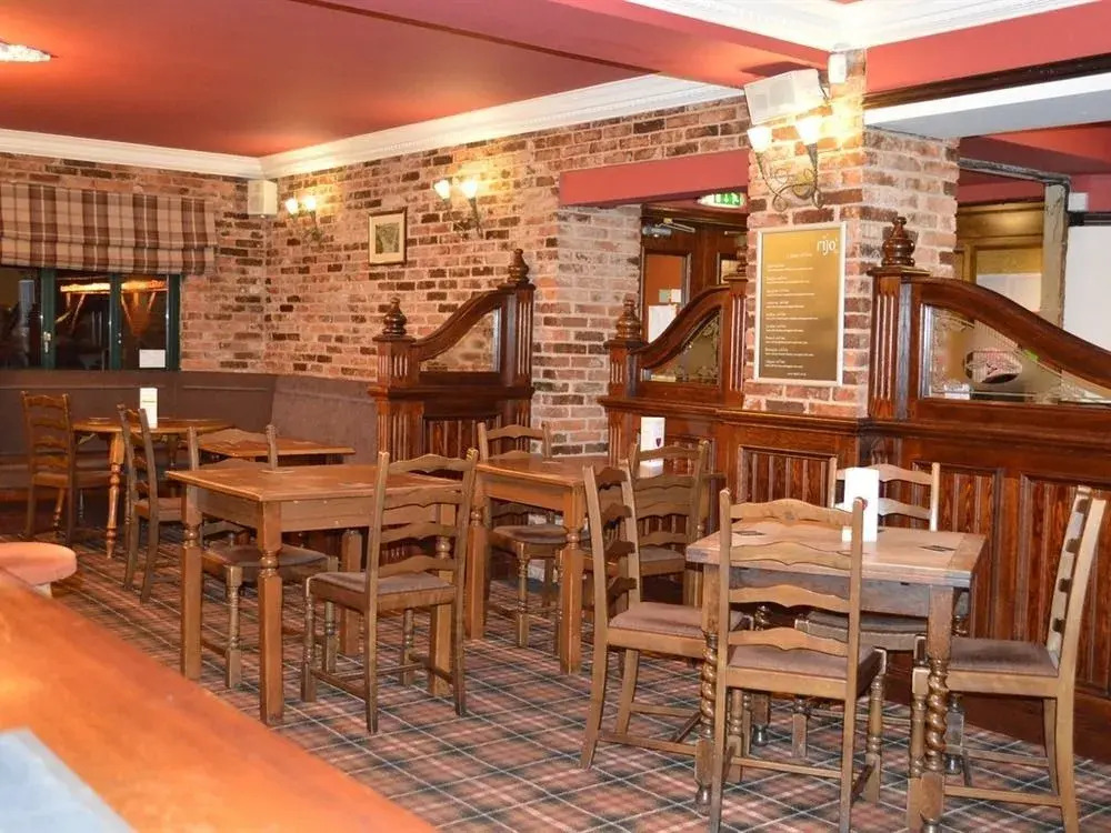 The Oaks Hotel