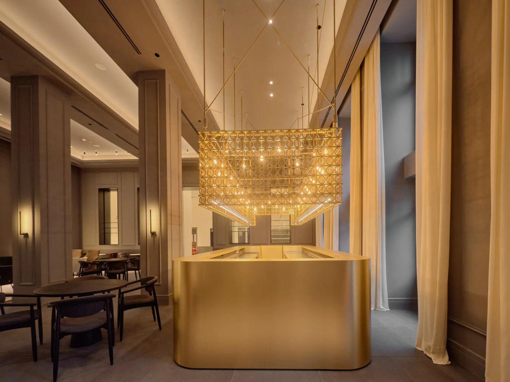 Kozmo Hotel Suites & Spa - Small Luxury Hotels of the World
