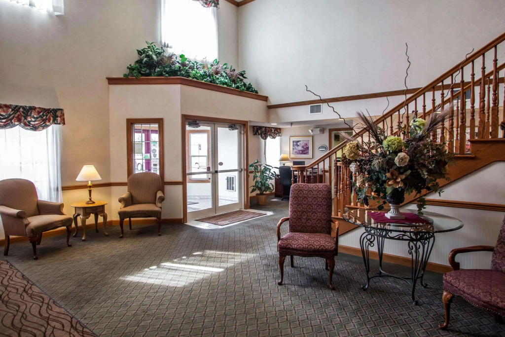 Comfort Inn & Suites Geneva- West Chicago