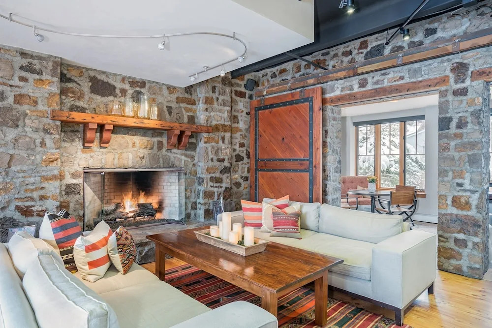 River Club 104 2 Bedroom Condo by Alpine Lodging Telluride