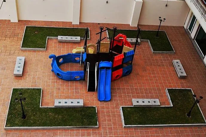 Astur Hotel & Residence